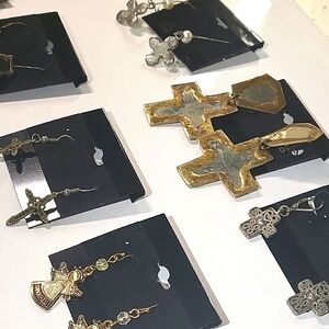 8 Pairs Wearable Vintage Cross Earrings Grab Bag for Resell or Craft Lot CR542
